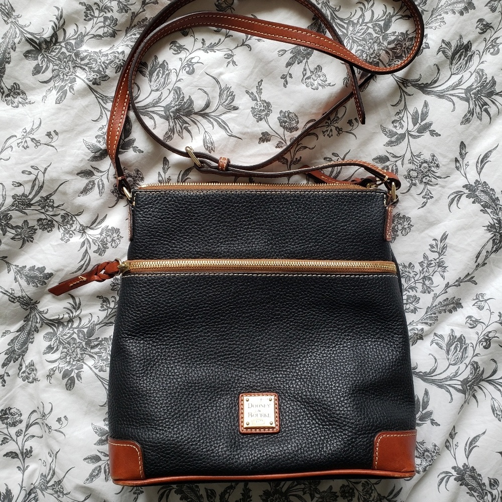 Dooney and Bourke crossbody. Real leather.